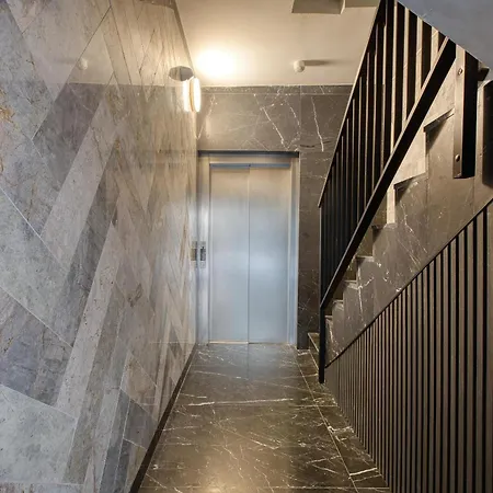 Urban 19 Residences The Grand Retreat Inn *